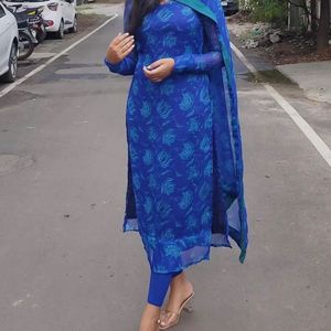 Blue full sleeves with dupatta