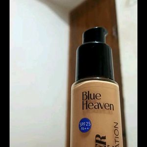 BLUE HEAVEN " Hypermatte Foundation - 101 Vanilla