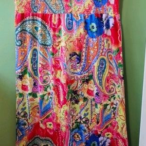 Maxi dress In Vibrant Colors