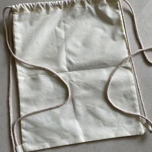 🚨Price Drop -Unicorn 🦄 Drawstring Bag - New