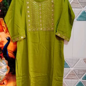 Light weight Kurti Green Colour M Size