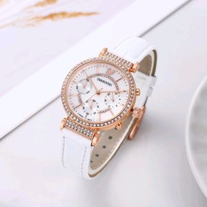 SWAROVSKI PREMIUM QUALITY LADIES WATCH