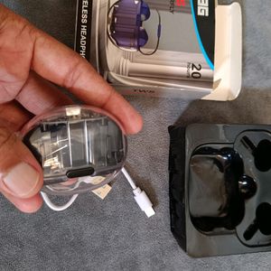 UAG transparent with Anc Bass sound Earbuds