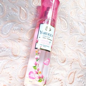 💥🆕️ Yardley London Magnolia-Grapefruit Body Mist