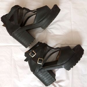 SSS Block Heels Black