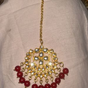 Kundan Maangtika With Red Pearls