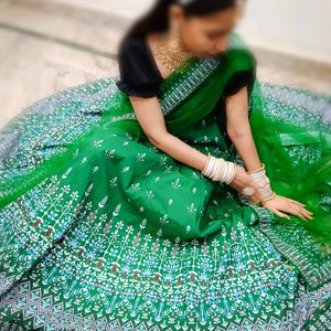 💚50% Off 🔥 BEAUTIFUL GREEN LEHENGA💚