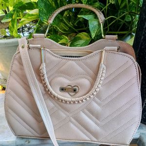 Beige Classy Sling bag 🛍️