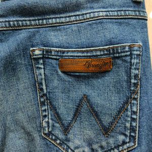 Wrangler Jeans | Like New | In The Size 28