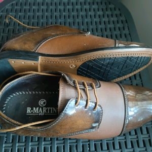 Formal Shoes - Unisex - Size 4