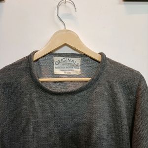 M Size Grey Tshirt