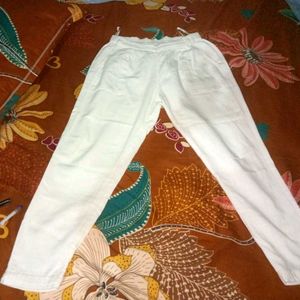 White Causal Leggings