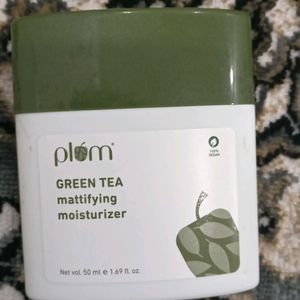 Plum Mattifying Moisturizer