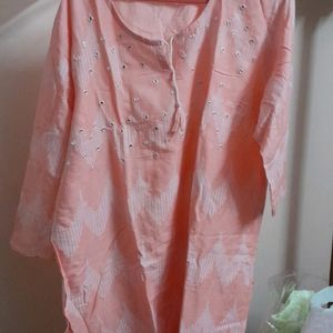 Peach Mirrorwork Kurta And White Pant