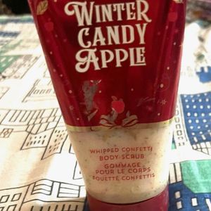 💥SALE: BBW Scrub Winter Candy Apple