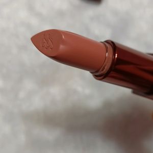 TOO FACED BUTTERCREAM LIPSTICK