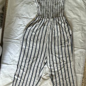 Girls Adjustble Strap Jump Suit With 2 Side Pocket