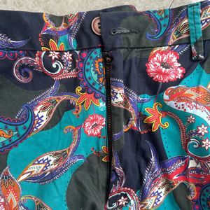 FLORAL RARE RABBIT Shorts