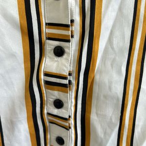 A Pretty Formal Shirt With White Yellow Black