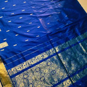 Blue colour pure Kanchi pattu saree