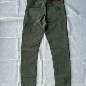 OLIVE GREEN HIGH WAISTED HEAR & NOW BRANDED JEAN