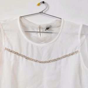 Korean imported white pearl top