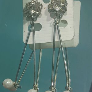 Emblished Pearl earrings