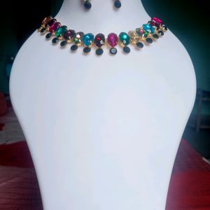 Glass Stone Necklace