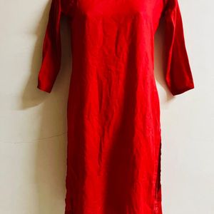 Red Kurti