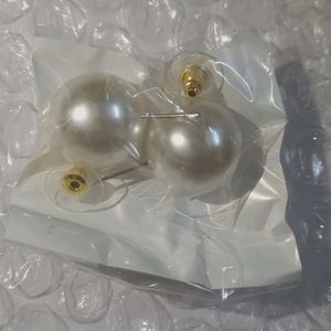 BEAUTIFUL WHITE PEARL STUDS EARRINGS