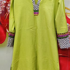 Kurti Peacock Green 💚 colour Size Small