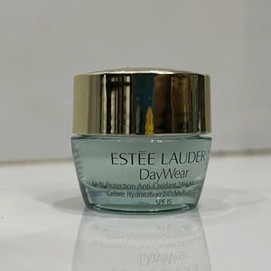 Estee Lauder Pack Of 3 Products 😍