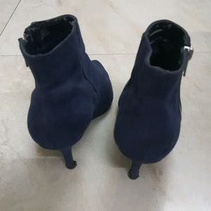 Carlton London Navy Blue Boots