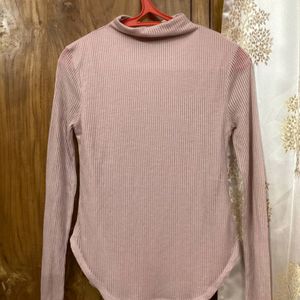 FOREVER21 rare pink turtleneck top