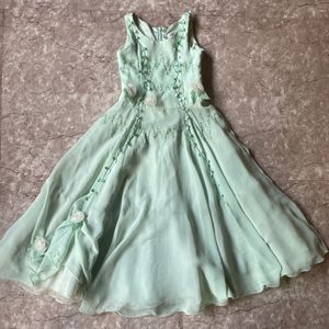 Pretty Dress For Girls Of Age 11-14yrs