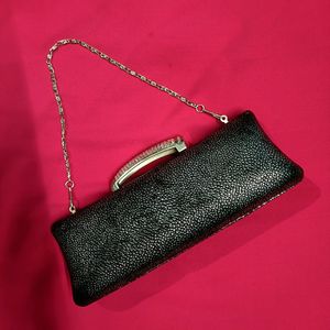 Black Clutch 💗