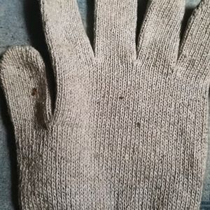 Used Women's Gloves