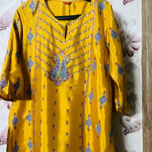 W Ethinic Kurta For Elegance & beautify Look