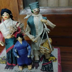 Nepali Dolls Set