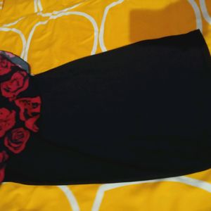 Roses Printed Black Red Dress