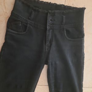 Black Skinny Jeans