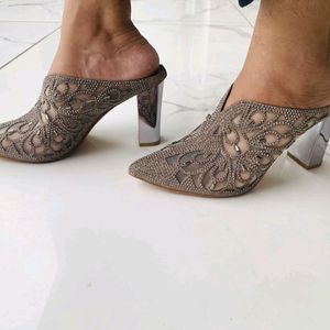 New Stylish Heels For Girls