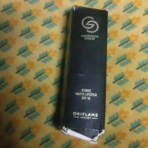 Oriflame Iconic Matte Lipstick SPF 15