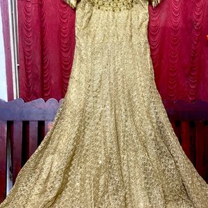 Royal Gorgeous Gold Ethnic Gown😍❤️