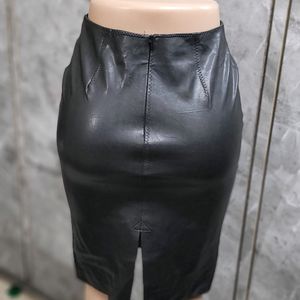 Black PU pencil Skirt