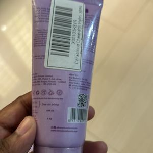 Sealed Berry Bright Sunscreen