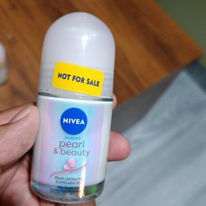 Nivea Pearl..& Beauty Deodorant