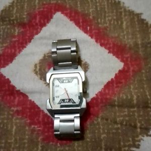 Gents Wrist Watch