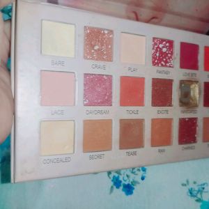 HUDA Beauty Eyeshadow Palette Glitter Nd Nudes