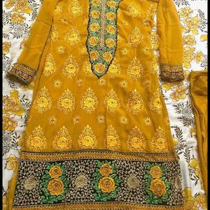 Beautiful Original Pakistani Suit